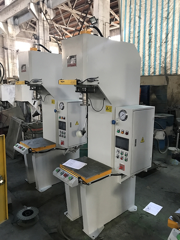 ����Һѹ��