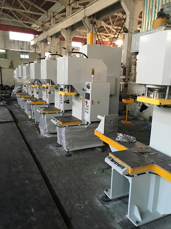 Y41B-100������У��Һѹ��